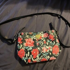 Luv Betsey By‎ Betsey Johnson Beautiful Rose Crossbody
